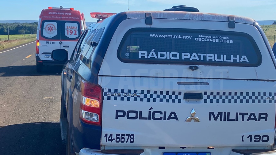 Imagem: Motorista perde o controle da direcao ao passar por buraco e capota veiculo com quatro pessoas2 Motorista perde o controle da direção após desviar de buraco e capota veículo com quatro pessoas