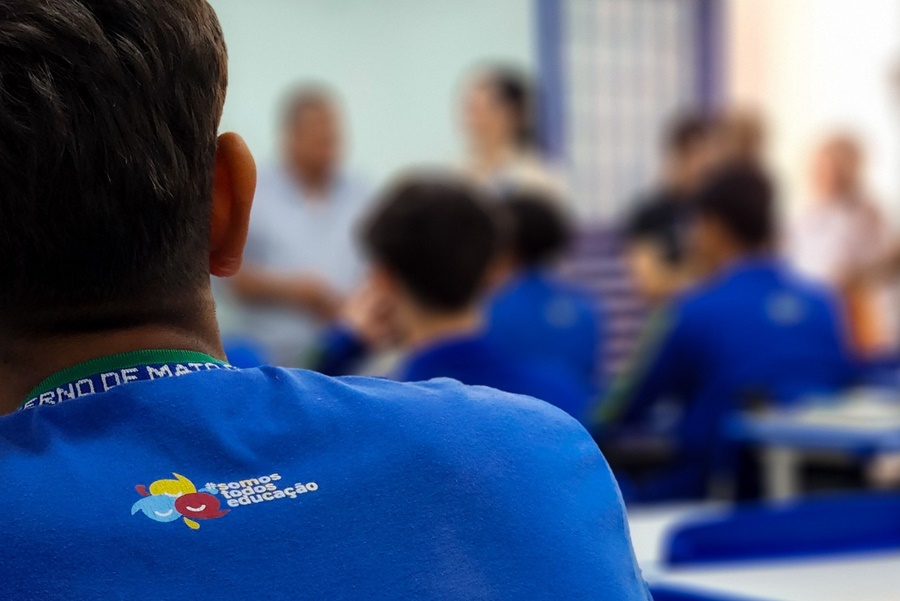 Imagem: Alunos escola estadual Mais uma escola estadual de Rondonópolis passará por consulta pública para aderir ao modelo Cívico-Militar