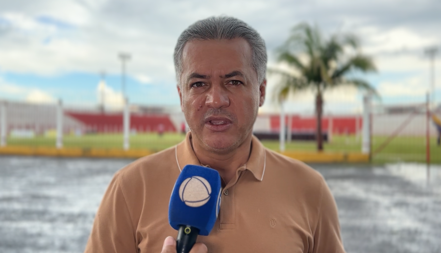 Imagem: REYDNER e1736456636788 Câmara aprova licença de Kalynka Meirelles e Júnior Mendonça; suplentes são convocados Imagem: REYDNER e1736456636788 Câmara aprova licença de Kalynka Meirelles e Júnior Mendonça; suplentes são convocados