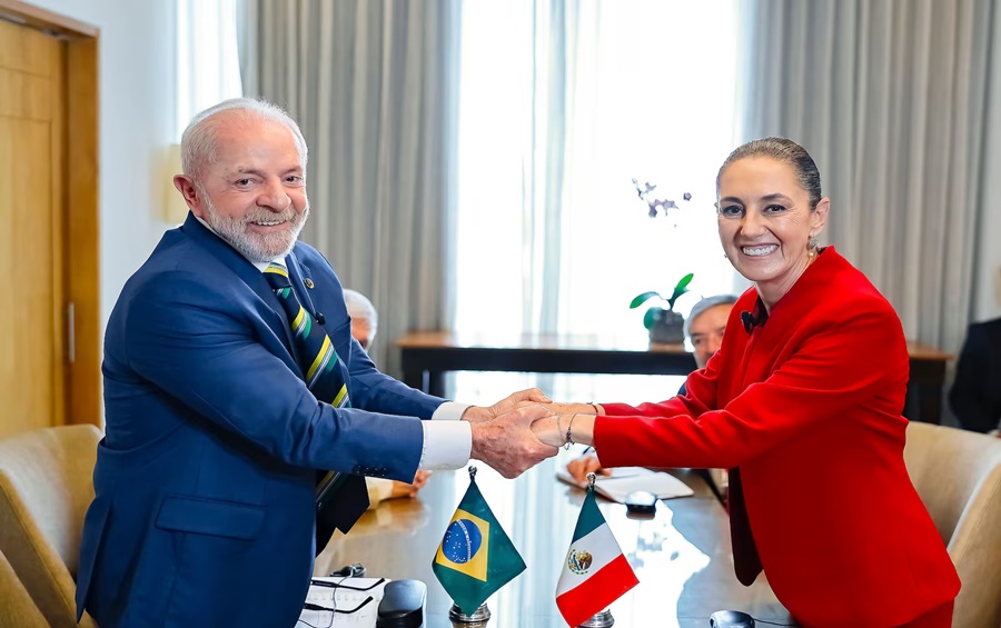 Imagem: Lula e a presidente do México implementará modelo parecido com o SUS a partir de 2027 Imagem: Lula e a presidente do México implementará modelo parecido com o SUS a partir de 2027