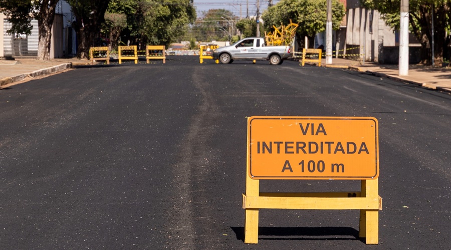 Imagem: trecho interditado Rondonópolis terá vias interditados para aplicação de microrrevestimento nesta segunda-feira