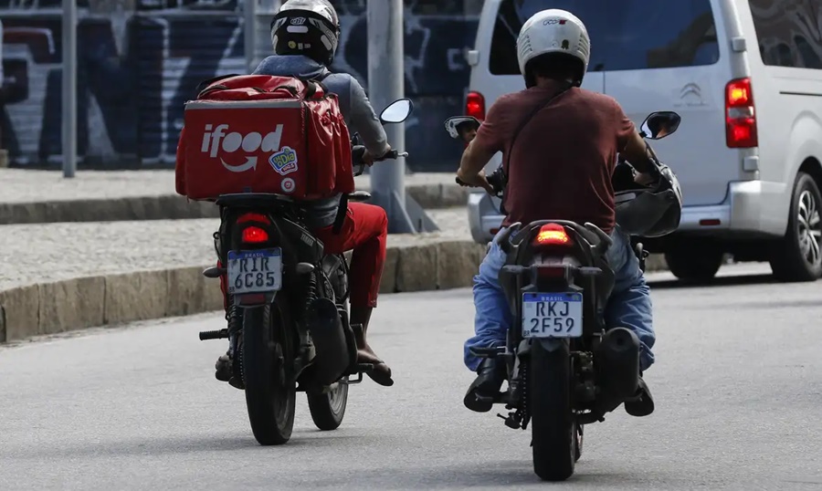 Imagem: Entregadores Programa Move Brasil ganha crédito permanente para motoristas e entregadores Imagem: Entregadores Programa Move Brasil ganha crédito permanente para motoristas e entregadores