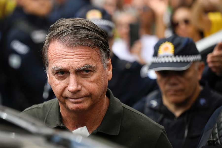 Imagem: Jair Bolsonaro Moraes determina transferência de Jair Bolsonaro para a Papudinha