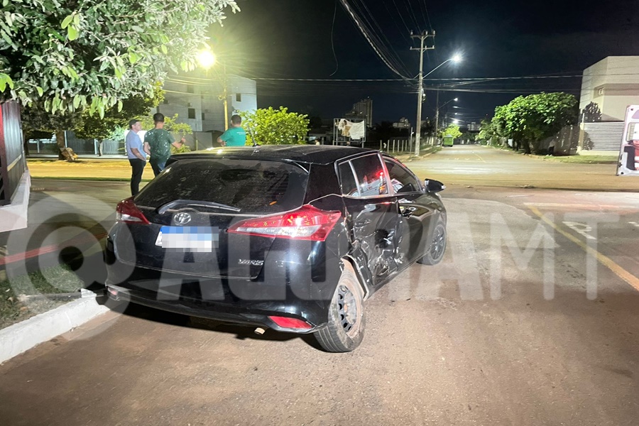 Imagem: Acidente no bairro Graville Colisão entre carro de aplicativo e veículo de passeio deixa passageira ferida em Rondonópolis Imagem: Acidente no bairro Graville Colisão entre carro de aplicativo e veículo de passeio deixa passageira ferida em Rondonópolis