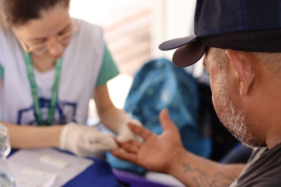 Imagem: Caminhoneiro fazendo Nova Rota do Oeste revela altos índices de obesidade e sobrepeso entre caminhoneiros