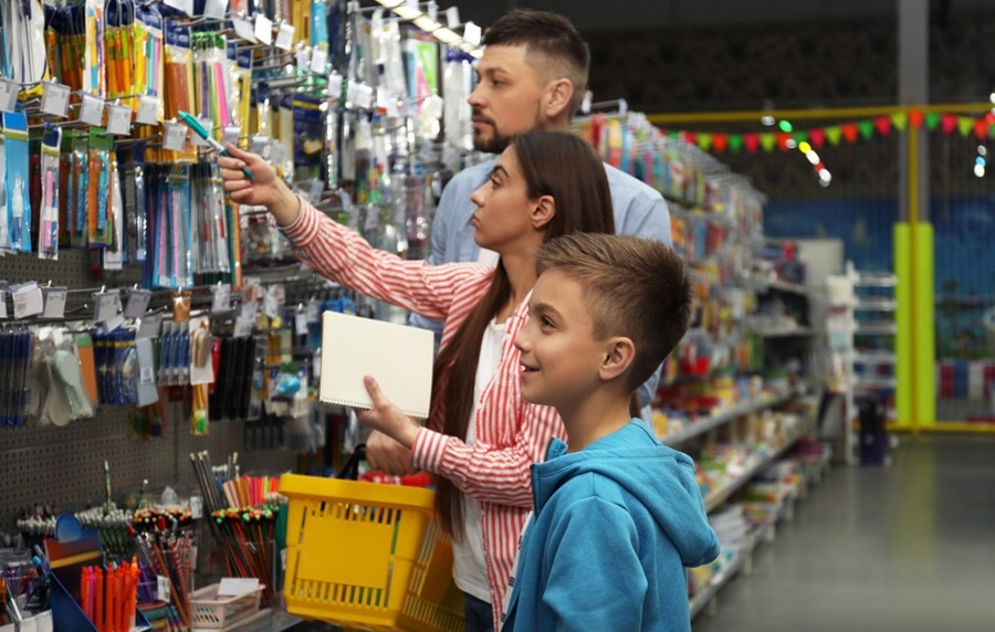 Imagem: Compra de materiais escolares Varejo se aquece com o ciclo de volta às aulas em janeiro