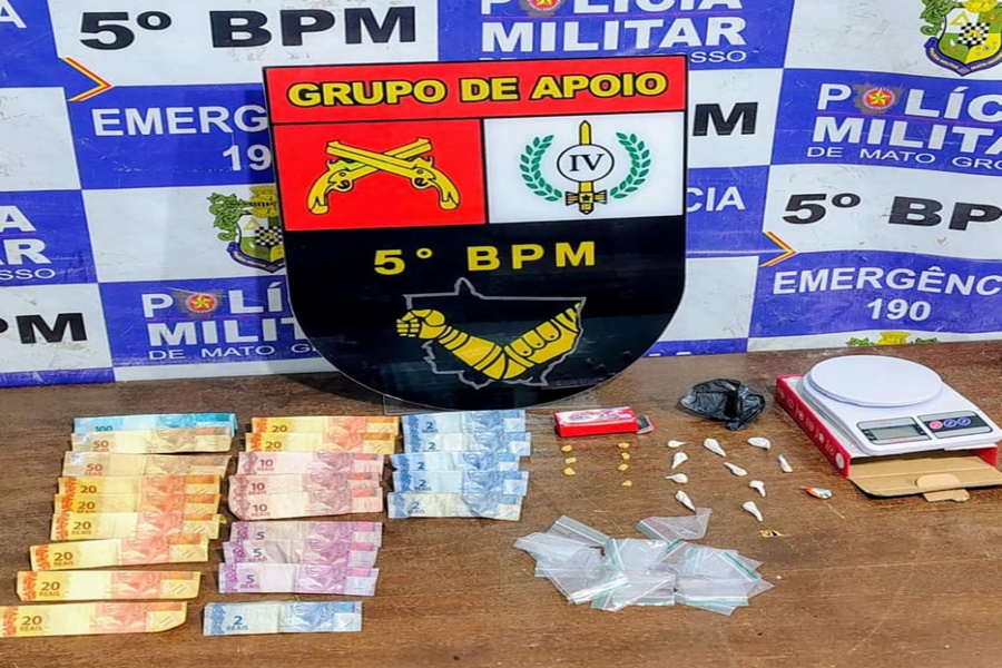 Imagem: Droga e dinheiro apreeendido GAP da Polícia Militar age com precisão e prende suspeita por tráfico no Centro de Rondonópolis
