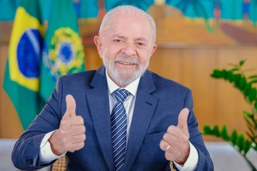 Imagem: Lula feliz Lula realiza nesta semana a primeira viagem internacional de 2026