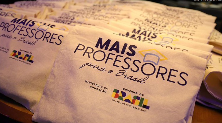 Imagem: MAIS PROFESSORES MEC publica edital com 12 mil vagas para o Pé-de-Meia Licenciaturas 2026
