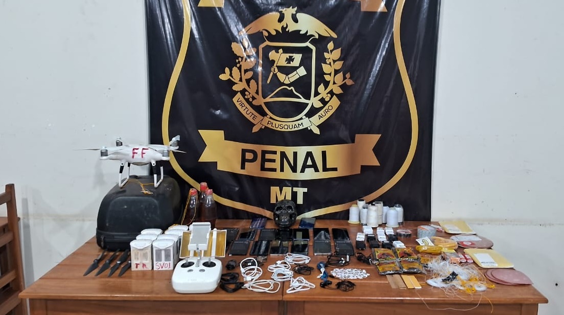Imagem: Produtos apreendidos 1 Operação Escudo Penal intercepta drones com materiais ilícitos na Penitenciária da Mata Grande
