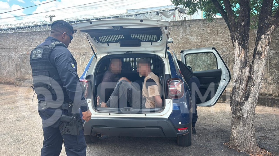 Imagem: Suspeitos presos 01 "Olhos de águia" da PM frustra plano do tráfico após drone suspeito ser visualizado; dupla foi presa em flagrante