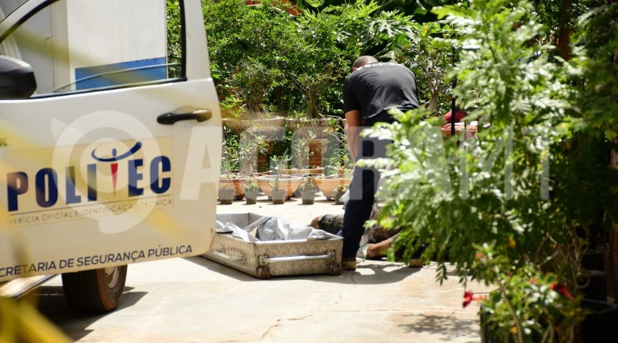 Imagem: VIDEO SITE Polícia encontra motocicleta de homem morto no Jardim Taiti e intensifica buscas pelo autor do crime Imagem: VIDEO SITE Polícia encontra motocicleta de homem morto no Jardim Taiti e intensifica buscas pelo autor do crime