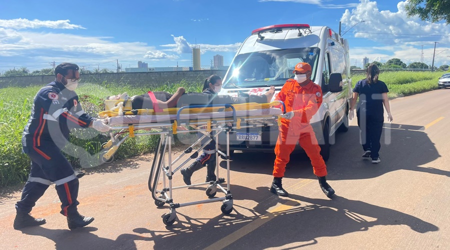 Imagem: WhatsApp Image 2026 01 17 at 14.49.03 Motociclista fica desacordado após colisão com caminhonete no bairro Cidade de Deus