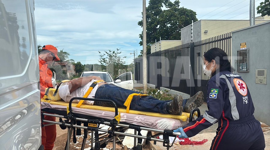 Imagem: audjsbvsd Acidente de trabalho | Eletricista fica ferido após cair do forro de casa em construção em Rondonópolis