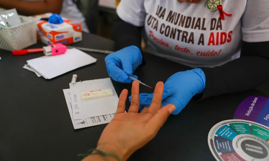 Imagem: teste HIV Cobertura de testagem para HIV cresce 47% em comunidades indígenas Imagem: teste HIV Cobertura de testagem para HIV cresce 47% em comunidades indígenas