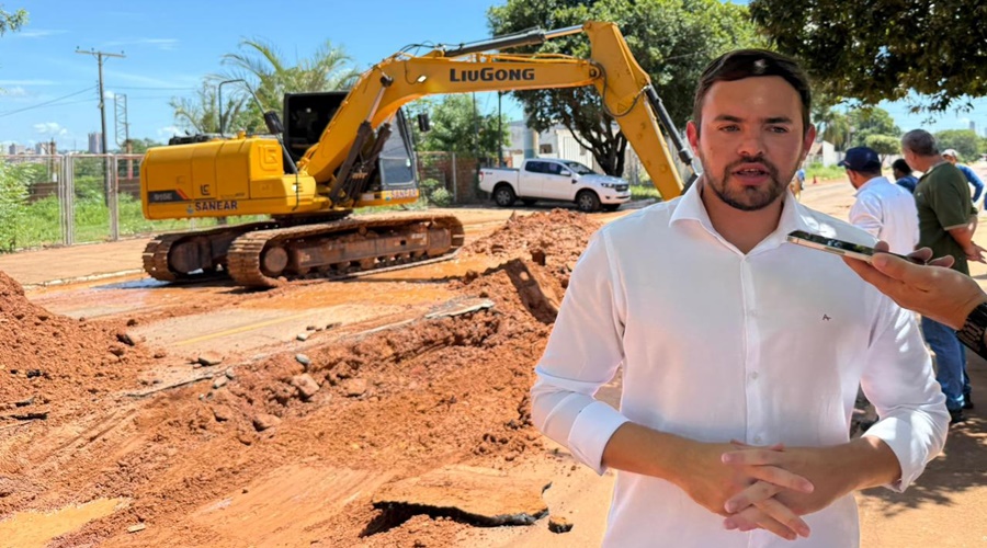 Imagem: vitorino SANEAR trabalha em rompimento de adutora na Vila Goulart após asfalto ceder