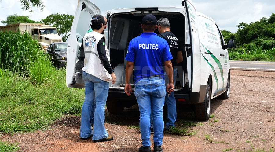 Imagem: Corpo Localizado Pedra Preta 03 Corpo de homem encontrado às margens da BR-364 é identificado pela Polícia Civil Imagem: Corpo Localizado Pedra Preta 03 Corpo de homem encontrado às margens da BR-364 é identificado pela Polícia Civil