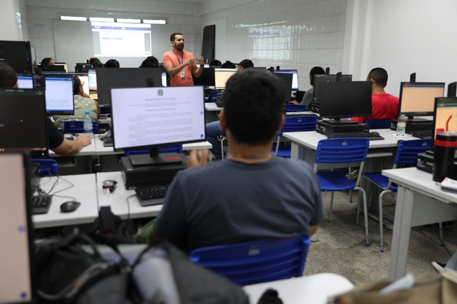 Imagem: Emissao de Carteira de identidade Politec amplia cobertura emissão de carteiras de identidade em todo o Estado