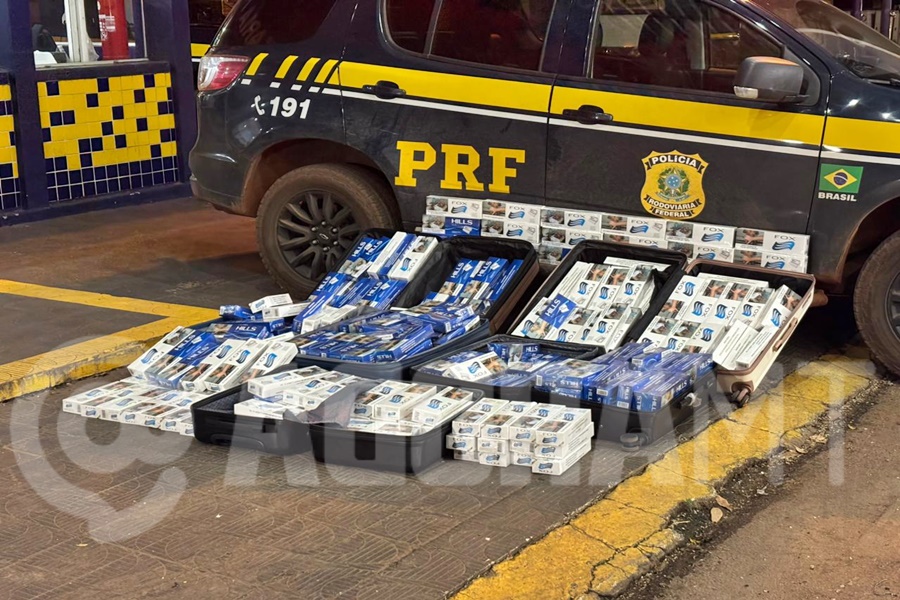 Imagem: Grande quantidade de carteiras de cigarro apreendidas pela PRF PRF apreende em Rondonópolis carga de cigarros contrabandeados avaliada em R$ 45 mil Imagem: Grande quantidade de carteiras de cigarro apreendidas pela PRF PRF apreende em Rondonópolis carga de cigarros contrabandeados avaliada em R$ 45 mil
