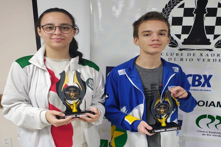 Imagem: Irmaos campeoes em Xadrez Irmãos de Rondonópolis se destacam no xadrez e preparam-se para torneio internacional