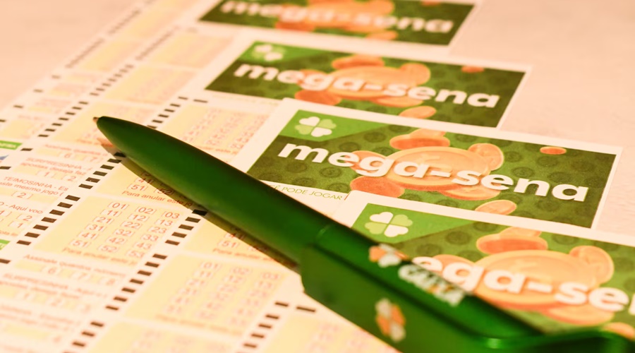Imagem: MEGA SENA Mega-Sena acumula prêmio e poderá pagar cerca R$ 105 milhões neste sábado (21)