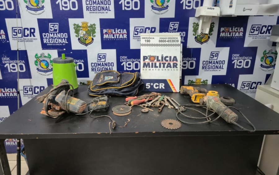 Imagem: Peodutos furtados recuperados pela PM Suspeito é preso em flagrante e militares do 2º BPM recuperam ferramentas furtadas em imobiliária
