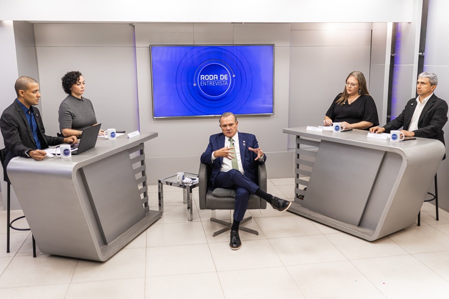 Imagem: Roda de entrevista Wellington: O Estado precisa ser um porto seguro para a mulher em risco