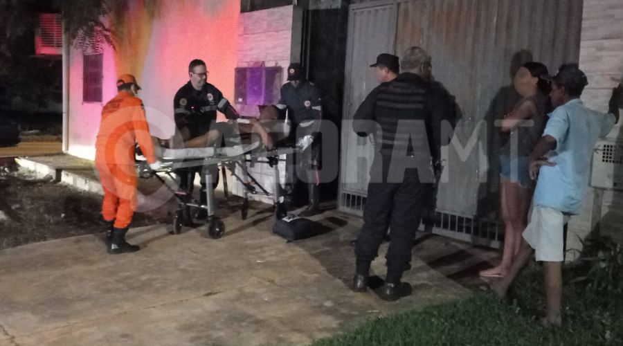 Imagem: VIDEO SITE 2 Homem é esfaqueado pela companheira durante discussão no bairro Sagrada Família