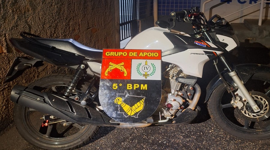 Imagem: WhatsApp Image 2026 02 09 at 23.06.09 Motocicleta furtada é localizada pela PM durante operação em Rondonópolis