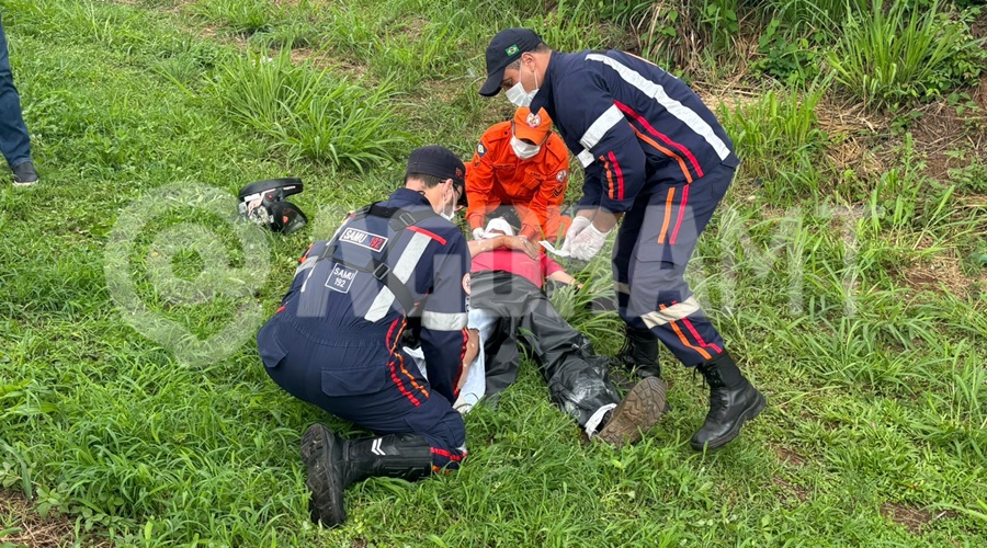 Imagem: WhatsApp Image 2026 02 25 at 09.42.22 Motociclista fica ferido em acidente envolvendo três veículos na MT-130 em Rondonópolis
