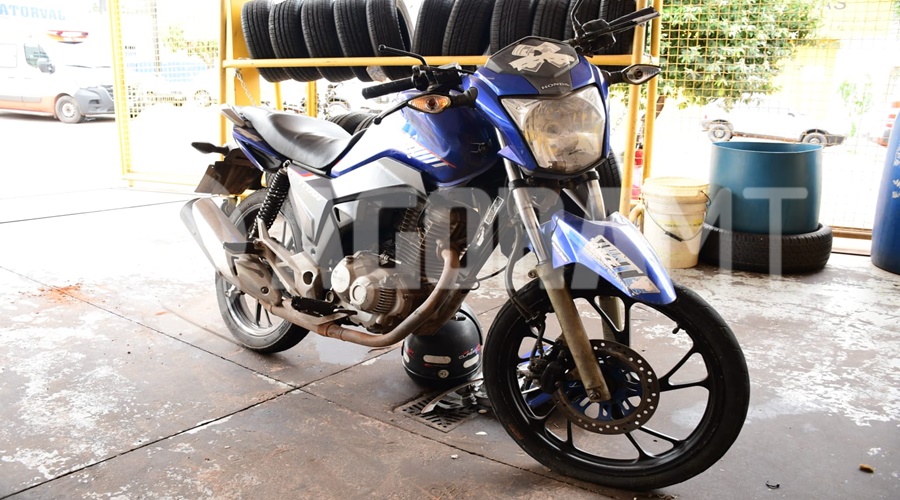 Imagem: af b Motorista é alcançado por populares ao tentar fugir após colisão com motocicleta no Jardim Guanabara