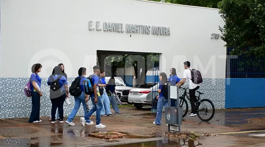 Imagem: escola daniel Direção da Escola Estadual Daniel esclarece que servidores não votam sobre implantação de modelo cívico-militar Imagem: escola daniel Direção da Escola Estadual Daniel esclarece que servidores não votam sobre implantação de modelo cívico-militar
