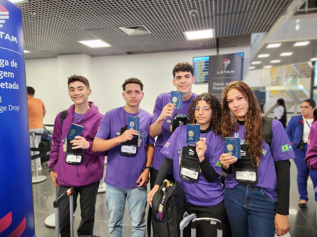 Imagem: 20250912 075103 Seduc divulga resultado final do MT no Mundo e confirma embarque de estudantes e professores para a Inglaterra Imagem: 20250912 075103 Seduc divulga resultado final do MT no Mundo e confirma embarque de estudantes e professores para a Inglaterra