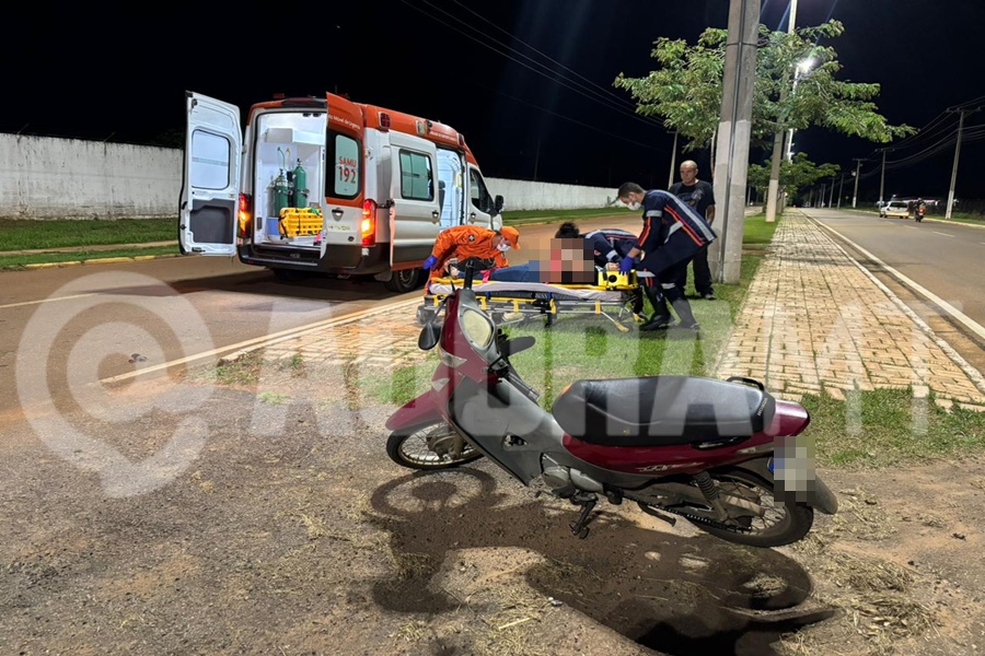 Imagem: Acidente proximo do Parque de Condutora de Biz fica de ferida e é socorrida pelo Samu após acidente com caminhonete
