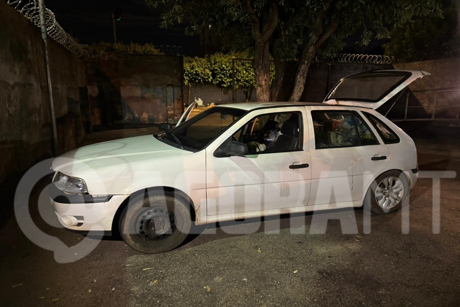 Imagem: Carro foi apreendido pelo 5oBPM 5º BPM age rápido, prende suspeitos e impede que cestas básicas abasteçam facção