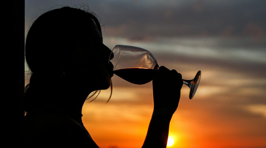 Imagem: ENQUADRAMENTO SITE Em 17 anos uso abusivo de álcool quase dobra entre mulheres, aponta estudo Imagem: ENQUADRAMENTO SITE Em 17 anos uso abusivo de álcool quase dobra entre mulheres, aponta estudo