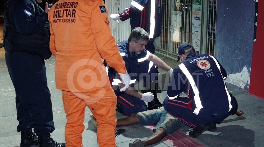 Imagem: Homicidio Vila Santo Antonio 01 Homem é morto com cinco tiros na Avenida Marechal Dutra em Rondonópolis; atirador não foi identificado Imagem: Homicidio Vila Santo Antonio 01 Homem é morto com cinco tiros na Avenida Marechal Dutra em Rondonópolis; atirador não foi identificado