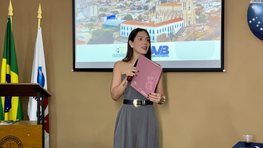 Imagem: Janaina Riva 1 Janaina Riva defende valorização dos vereadores e reforça criação de Procuradorias da Mulher nas Câmaras de MT