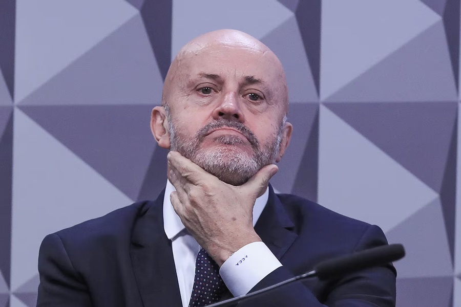 Imagem: Lulinha Filho do presidente Lula confirma viagem a Portugal ao lado do ‘Careca do INSS’ e diz querer colaborar com a PF Imagem: Lulinha Filho do presidente Lula confirma viagem a Portugal ao lado do ‘Careca do INSS’ e diz querer colaborar com a PF