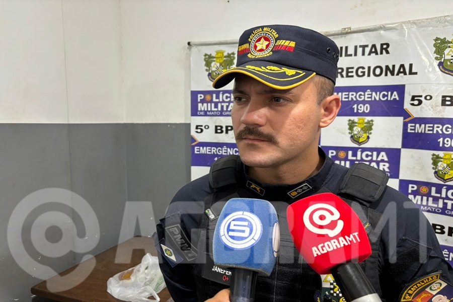 Imagem: Major Janeferson Comandante do 5o BPM Polícia Militar prende dupla suspeita por tráfico de drogas próximo de unidade escolar em Rondonópolis Imagem: Major Janeferson Comandante do 5o BPM Polícia Militar prende dupla suspeita por tráfico de drogas próximo de unidade escolar em Rondonópolis