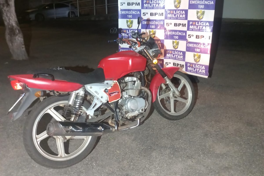 Imagem: Motocicleta recuperada pela PM Polícia Militar através do 5ºBPM recupera motocicleta roubada no bairro Granville em Rondonópolis Imagem: Motocicleta recuperada pela PM Polícia Militar através do 5ºBPM recupera motocicleta roubada no bairro Granville em Rondonópolis