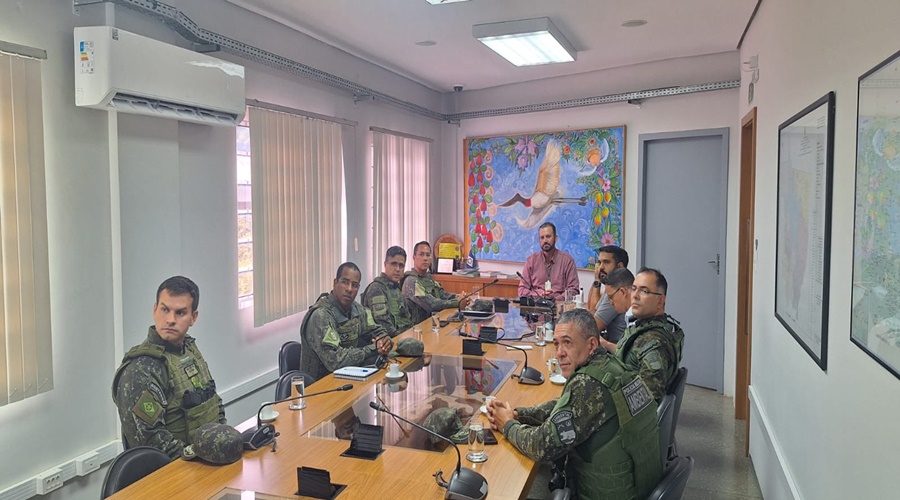 Imagem: PMPA em reuniao estrategica Polícia Militar Ambiental e Secretaria de Meio Ambiente alinham estratégias para combate aos crimes ambientais Imagem: PMPA em reuniao estrategica Polícia Militar Ambiental e Secretaria de Meio Ambiente alinham estratégias para combate aos crimes ambientais