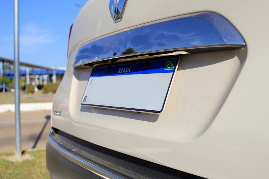 Imagem: Placa de carro Detran faz orientações sobre o que fazer em caso de dano ou perda da placa do veículo Imagem: Placa de carro Detran faz orientações sobre o que fazer em caso de dano ou perda da placa do veículo