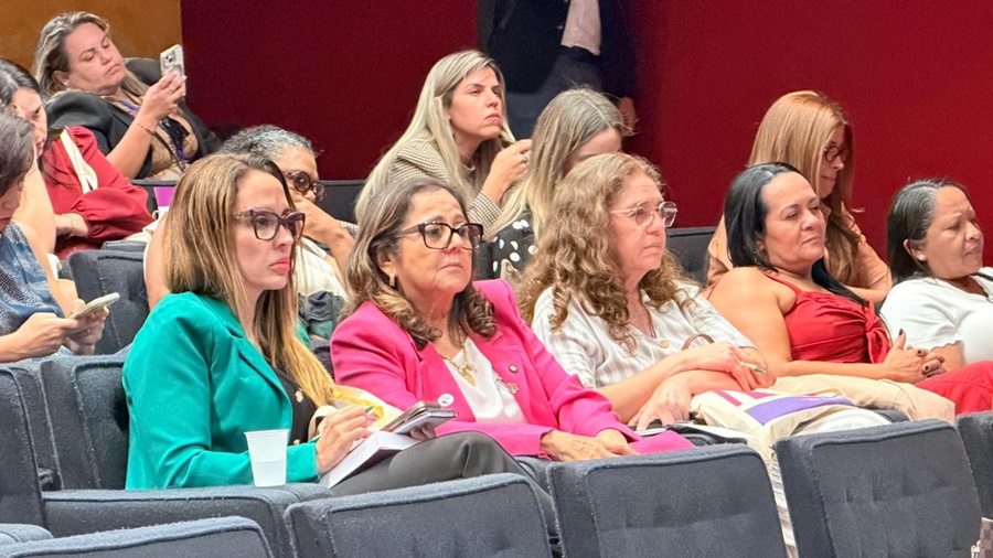 Imagem: Politicas Publicas Procuradoria da Mulher e da Família fortalece atuação de Rondonópolis em encontro nacional em Brasília Imagem: Politicas Publicas Procuradoria da Mulher e da Família fortalece atuação de Rondonópolis em encontro nacional em Brasília
