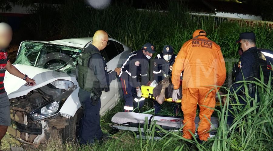 Imagem: VIDEO SITE 12 Colisão grave entre dois carros deixa três pessoas feridas no Anel Viário de Rondonópolis