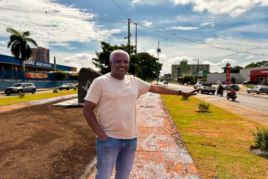 Imagem: Vereador Adonias Fernandes Vereador Adonias Fernandes apresenta indicação para revitalização da Avenida Presidente Médici Imagem: Vereador Adonias Fernandes Vereador Adonias Fernandes apresenta indicação para revitalização da Avenida Presidente Médici