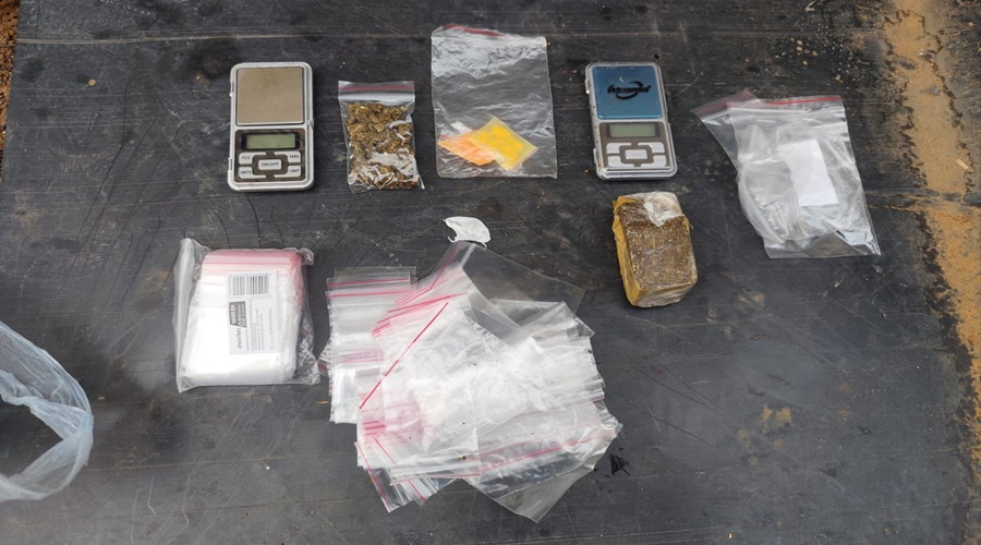 Imagem: WhatsApp Image 2026 03 25 at 17.05.50 Operação da Polícia Civil desarticula grupo ligado a execuções e prende três pessoas em Rondonópolis Imagem: WhatsApp Image 2026 03 25 at 17.05.50 Operação da Polícia Civil desarticula grupo ligado a execuções e prende três pessoas em Rondonópolis