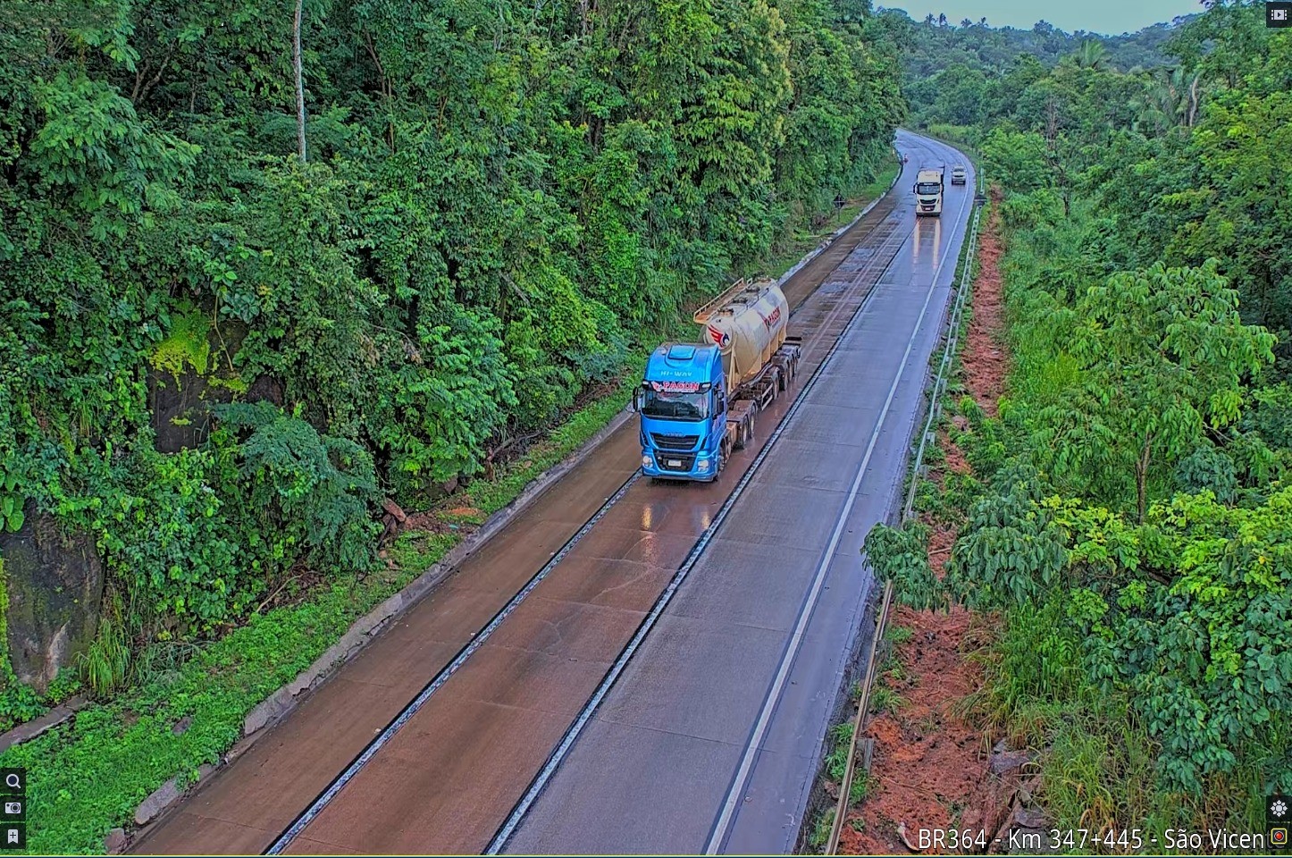 Imagem: WhatsApp Image 2026 03 26 at 16.07.07 Nova Rota conclui implantação de câmeras de monitoramento na Serra de São Vicente