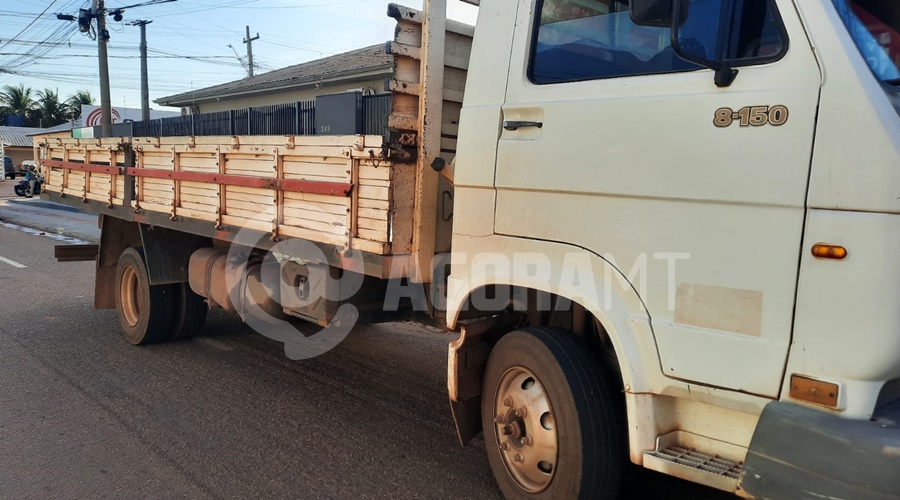 Imagem: WhatsApp Image 2026 03 31 at 16.38.35 2 Motociclista tem múltiplas fraturas após colidir com caminhão no Jardim Guanabara
