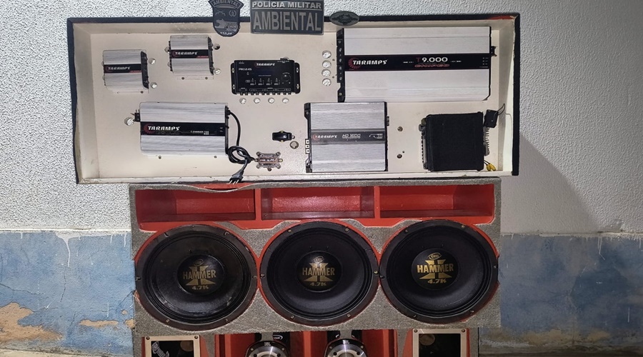 Imagem: jhb Menor é flagrado dirigindo carro com som alto e é apreendido por poluição sonora em Rondonópolis